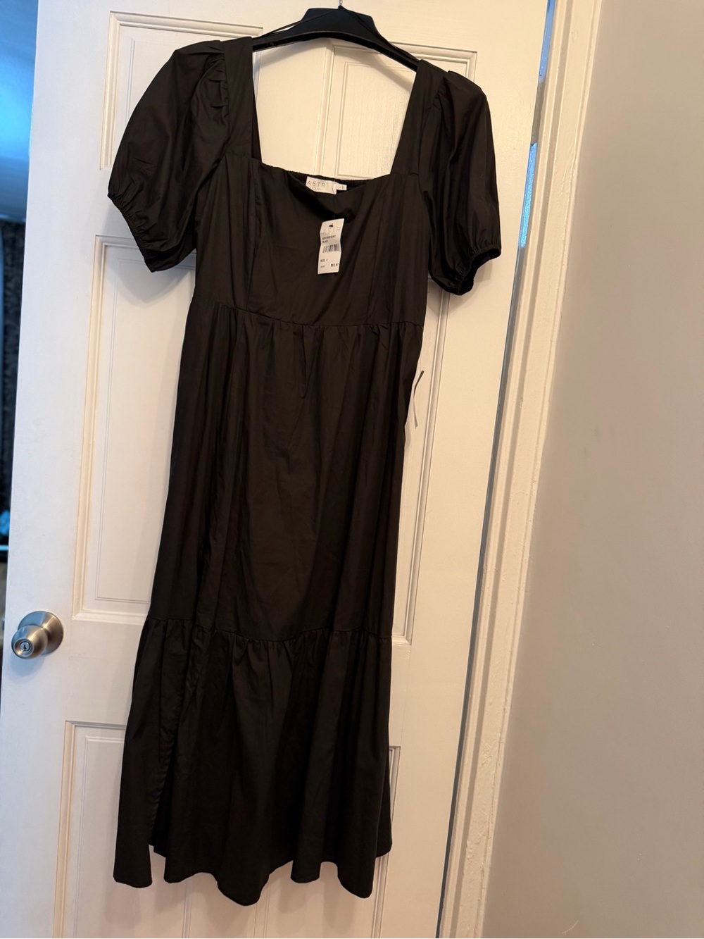Astr Black Square Neck Midi Dress with Puff Sleeves